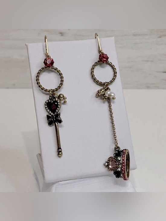 Jewelry - NEW Antique Gold Crown & Sceptre Asymmetrical Dangle Earrings